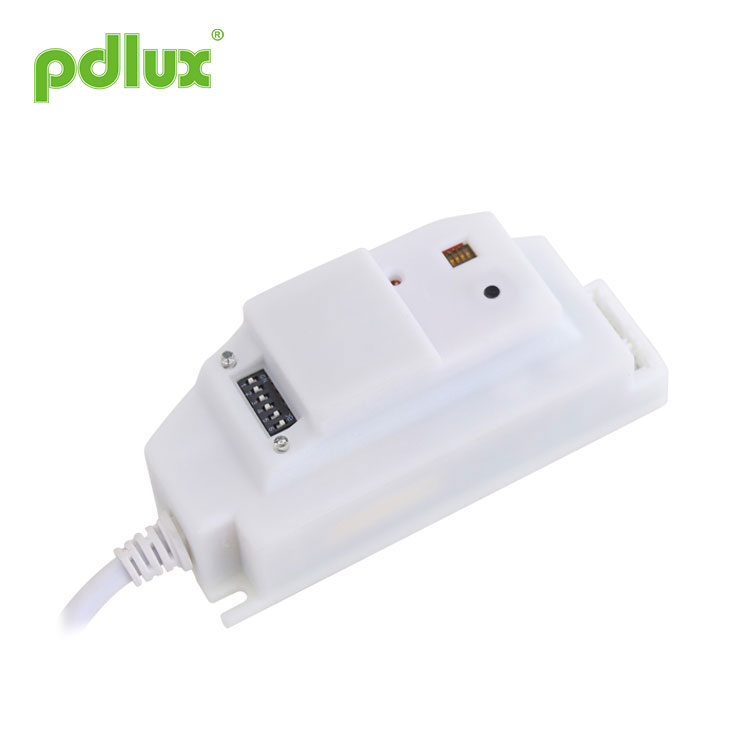 Mikrovlnný a multifunkční senzor Zigbee a LED